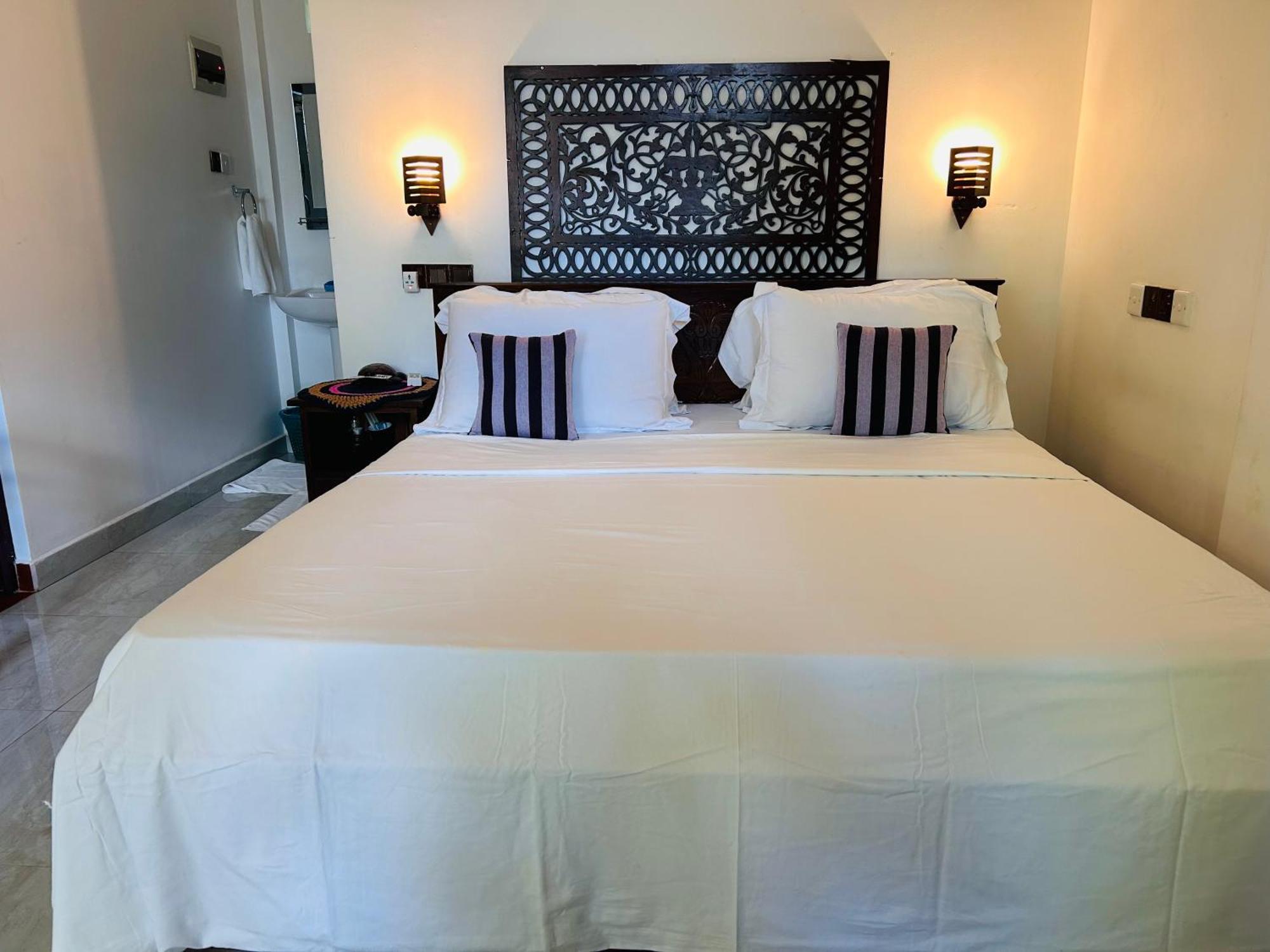Shadow Surf Bay Hotel Тангале Екстериор снимка