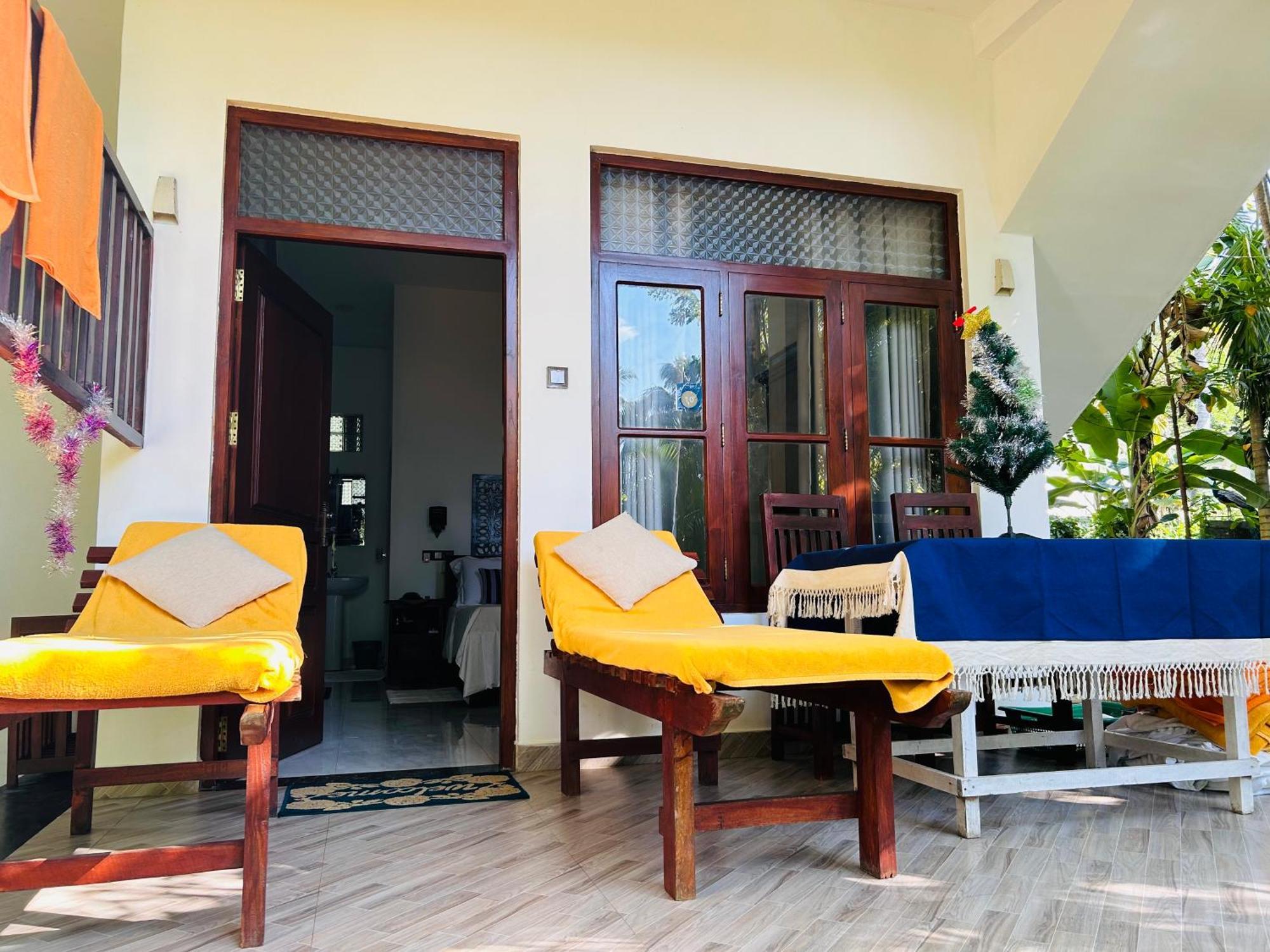 Shadow Surf Bay Hotel Тангале Екстериор снимка
