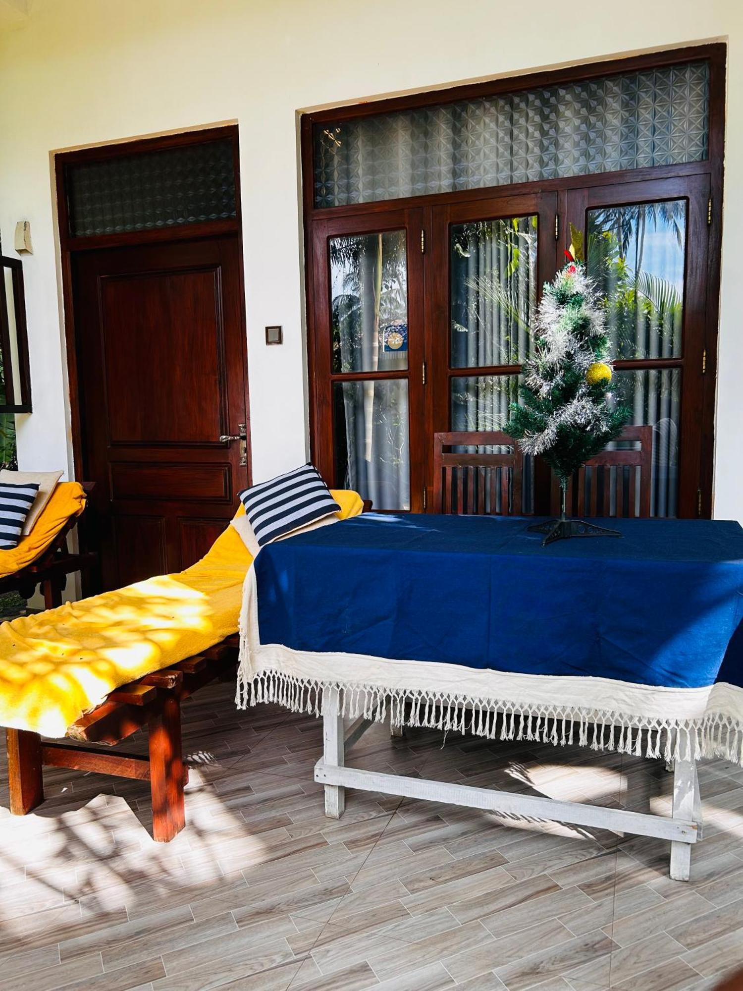 Shadow Surf Bay Hotel Тангале Екстериор снимка