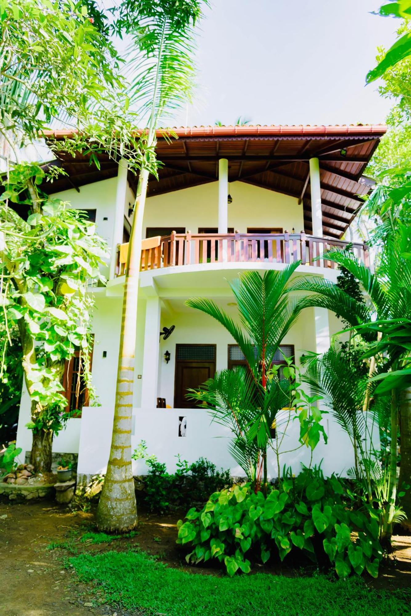 Shadow Surf Bay Hotel Тангале Екстериор снимка