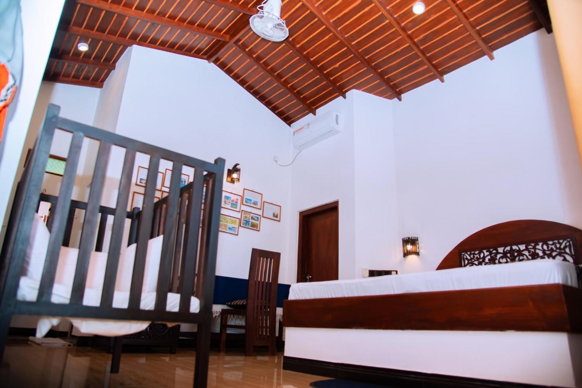 Shadow Surf Bay Hotel Тангале Екстериор снимка